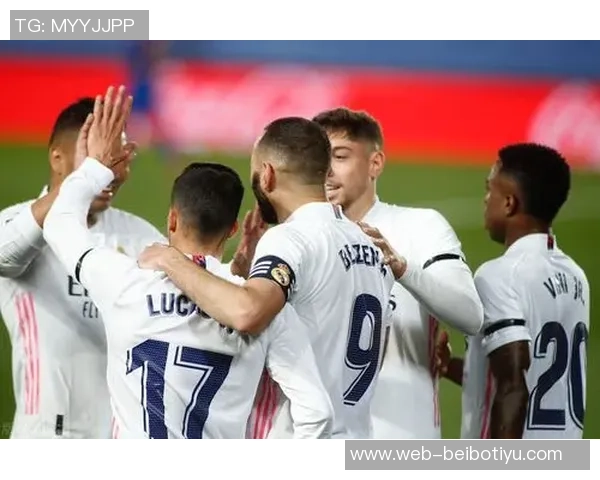 西甲最新动态皇马暂时领先巴萨今晚迎战塞维亚挑战 西甲最新动态皇马暂时领先巴萨今晚迎战塞维亚挑战