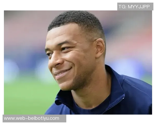 德尚称赞姆巴佩展现队长风范全队为晋级世界杯感到自豪 德尚称赞姆巴佩展现队长风范全队为晋级世界杯感到自豪