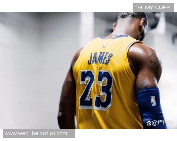 詹姆斯谈球队伤病困扰积极调整阵容全力以赴迎战对手 詹姆斯谈球队伤病困扰积极调整阵容全力以赴迎战对手
