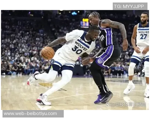 兰德尔上半场表现出色10投6中贡献15分3篮板3助攻数据全面